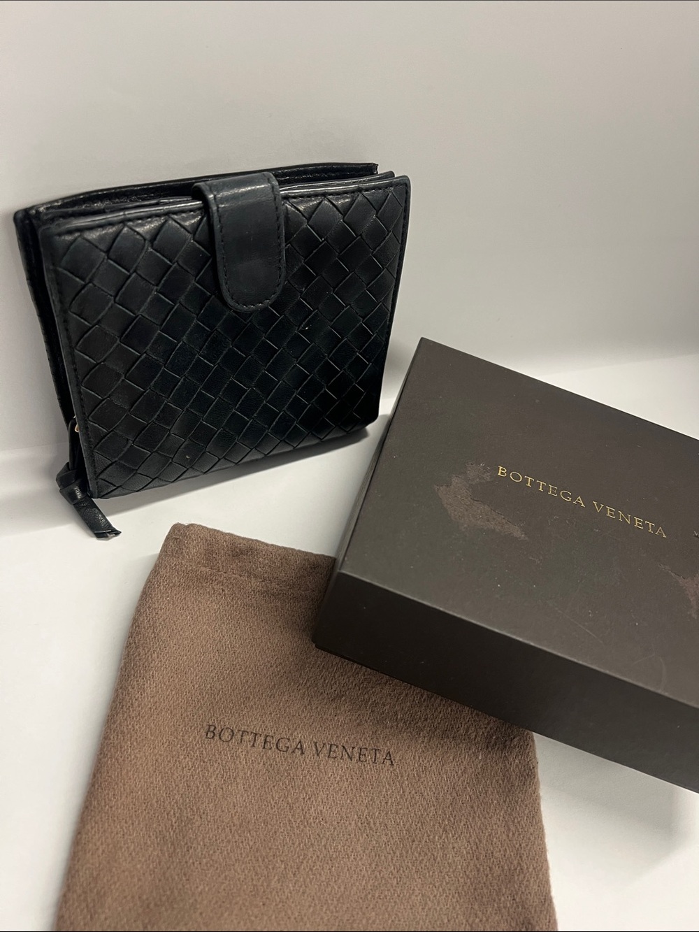 Bottega Veneta Intrecciato Leather Bifold Snap Double Zip Compartment Wallet